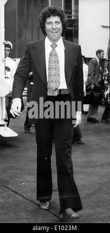 Singer Tom Jones arrives at Heathrow Airport Stock Photo