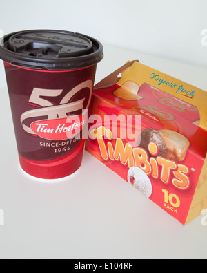 Tim hortons cup hi-res stock photography and images - Alamy