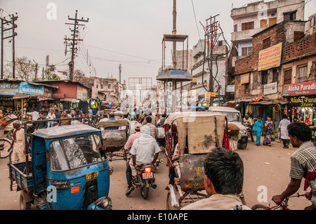 India, Uttar Pradesh, Varanasi a bustling street in the city centre Stock Photo