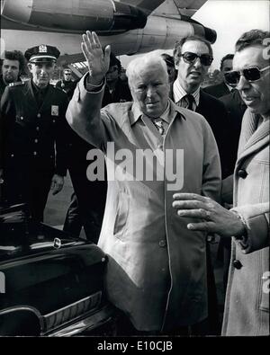 Apr. 04, 1972 - Charlie Chaplin Back From America With His Oscar ...