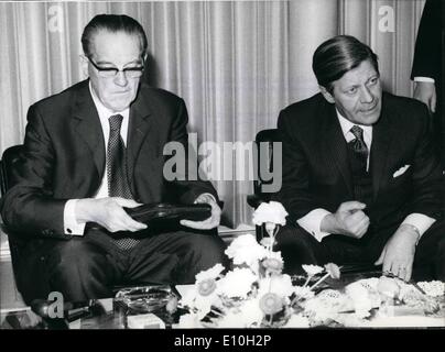 Nov. 11, 1972 - Coalition negotiations between SPD and FDP In the absence of Willy Brandt (who is ill), the negotiations between the FDP and the SPD took place on 28.11. Under the chairmanship fo FDP leader and Foreign minister Walter Scheel. Questions of future policy towards industry and finance were discussed. Ops: The chairman of the SPD Parliamentary party, Herbert Wehner (left) and Industry and Finance minister Helmut Schmidt. Stock Photo
