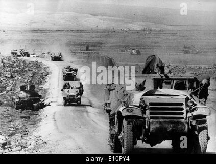 Yom Kippur War - Israeli military column on its way to Syria Stock Photo