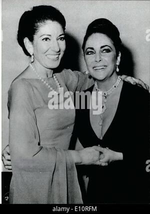 Oct. 10, 1973 - Two stars meet behind Stage... After a pause of eight years the famous opera singer Muria Callas has made a splendid comeback. Together with Italian opera sin:er Giuseppe di Stefano she started out on her European tour in Hamburg on Oct. 25th, 1573, the next concert is scheduled in Berlin. Maria Callas was given a loud applause by-the Hamburg audience. ..Among them was also film star Liz Taylor who is spending some time in this city to complete her new film. Ops.: After the concert Liz Taylor pays visit to Maria Callas (1) to congratulate her to the splendid comeback on stage Stock Photo