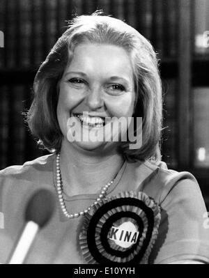 Lady KINA AVEBURY, wife of Lord Avebury, at Liberal Party press conference in London Stock Photo