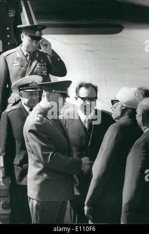 Feb. 24, 1975 - The Soviet defence minister, Marshal Grechko and the Chiefs of the Soviet Navy and Air Force Admirals G. Goreshkov and Chief Air Marshal P.S. Koutakhov being received by the Union Defence Minister Sardar Swaran Singh at Palam Airport in New Delhi on Monday Morning, February 24, 1975. Stock Photo