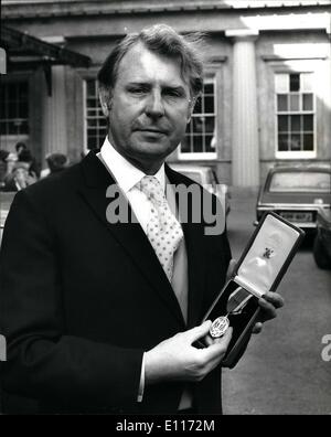 Mar. 03, 1976 - Richard Marsh receives a knighthood at today's investiture at Buckingham palace. Sir Richard Marsh , chairman of British Rail, today received his knighthood from the Queen at the Investiture at Buckingham Palace. Sir Richard Marsh seen after receiving his knigthood from the Queen today. Stock Photo