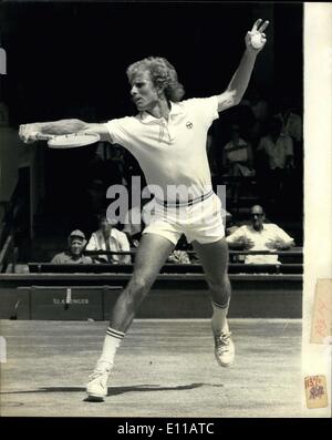 Jun. 29, 1976 - Wimbledon Tennis Championship: V. Gerulaitis (USA) in action during his match against R. Ramirez (Mexico) today. Stock Photo