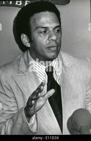 Feb. 02, 1977 - Mr. Andrew Young, the united states ambassador to the UN pictured here in Kenya during his trip in Feb 1977. Stock Photo