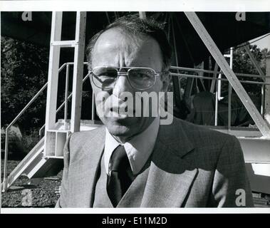 Oct. 10, 1978 - Nobel Prize in Physics 1978 : Dr. Arno A Penzias (45) Director of the Radio Research laboratory of Bell Laboratories at the Radio Astronomy site in Holmsdel, N.J. Stock Photo