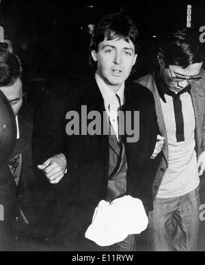 Singer Paul McCartney is arrested in Japan Stock Photo