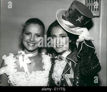 Nov. 11, 1979 - Variety Club Lunch For ''Miss World'' Finalists: The finalists of the 1979 Miss world beauty contest were greats at a luncheon given by the Variety Club of Great Britain at the Grosvenor House Hotel, Park Lane today. Photo shows Seen during the Luncheon; Miss United. Kingdom, Carolyn Seaward, 18, and Miss United States, Carter Wilson, 23, right. Stock Photo