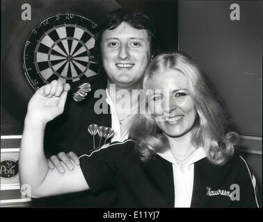 Jan. 01, 1981 - Launch of the Country Rounds of the Ladies British Singles Darts Championship 1981.: A press conference was held today at the Devereux, of the strand, for the launching of the third ladies British Singles Darts Championship. The Country rounds start next month and the finals take place on May 10th at Brean Sands. Photo Shows Maureen Flowers who has won the title in its first two years, pictured with Eric Bristow the World champion Darts player. Stock Photo