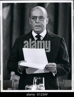 Sep. 09, 1982 - The President Of Brazil, Mr. Joao Baptista De Oliveira Figueiredo, Was First Speaker Opening The Debate Of The 37th Session Of The General Assembly Today In New York. Photo shows Mr. Figuiredo Speaking To The South American Delegations Before Opening The Debate. Stock Photo