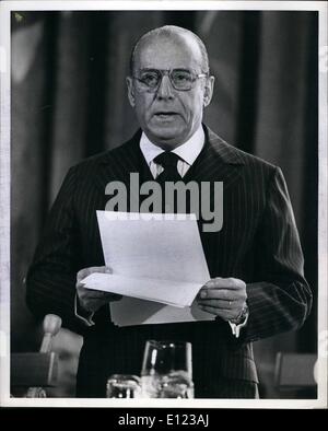 Sep. 09, 1982 - The President Of Brazil, Mr. Joao Baptista De Oliveira Figueiredo, Was First Speaker Opening The Debate Of The 37th Of The General Assembly Today In New York. Photo shows Mr. Figueiredo Speaking To The South American Deligations Before Opening The Debate. Stock Photo
