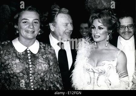 Dec. 26, 2011 - US Vice President Nelson Rockefeller and his family on Holiday in Bavaria: The vice president of the United States, Nelson Rockefeller, is on a short holiday in Bavaria, being accompanied by his wife happy and their daughters Melinda, Carol and Wendy. The Rockefeller family had come to Munich on Friday, after having paid a visit to the medieval town of Rothenburg. Here they made trips to the famous Bavarian castles Neuschwanstein and Chiesee, to Garmisch-Partenkirchen and Oberammergau as well as to the Starnberger See. In Munich they also visited the Gartnerplatz -Theatre Stock Photo