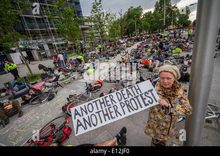 London, UK. 21st May, 2014. Cyclist ‘Die-In’ staged in protest of road deaths in London Credit:  Guy Corbishley/Alamy Live News Stock Photo