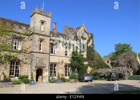 Front entrance at The Manor, 16thC hotel, Weston-on-the-Green, Oxfordshire, England, Great Britain, United Kingdom, UK, Europe Stock Photo