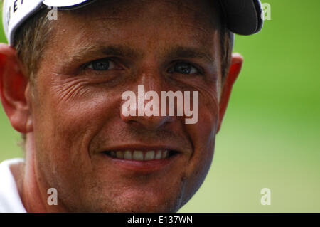 Wentworth, Surrey, UK. 21st May 2014.   Englands Luke Donald takes part in the BMW Championship Pro-Am at Wentworth Golf Club in Surrey UK. Credit:  Bigred/Alamy Live News Stock Photo