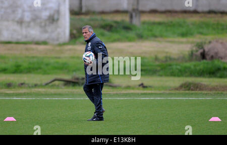 Montevideo, Uruguay. 21st May, 2014. Uruguay's national team head coach Oscar Tabarez takes part during a training session before the FIFA World Cup, at Uruguay Celeste complex, in Montevideo, capital of Uruguay, on May 21, 2014. © Nicolas Celaya/Xinhua/Alamy Live News Stock Photo