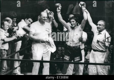 Title Flight Monzon : Briscoe: Buenos Aires, Argentina, November 11th the Argentine (eligible) of the middleweights, Carlos Monzon (illegible) this time vs. Benny Briscoe (illegible) rounds at Luna Park Stadium.(illegible) after a hard fight during 15 rounds with a point victory (illegible) by the Argentine world (illegible) round when (illegible) Stock Photo