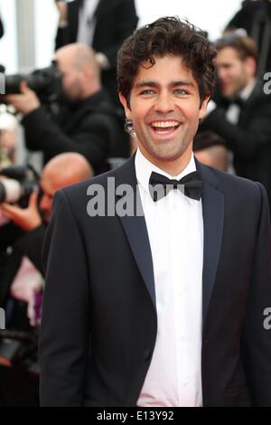 American actor Adrian Grenier attends the premiere of «The Search» during the 67th Cannes International Film Festival at Palais des Festivals in Cannes, France, on 21 May 2014. Photo: Hubert Boesl - NO WIRE SERVICE Stock Photo