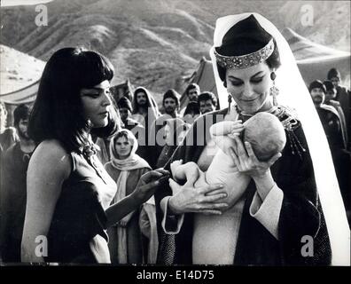 Apr. 17, 2012 - The Story Of Abraham. One of the sequences in Dino de Laurentiis' production The Bible, covering the Book og Gnesis from the Creation to the sacrifice of Isaac, in one complete motion picture, directed by John Huston. Photo shows AVA Gardner as Patriarch Abraham's wife Sarah . Photo shows (Ava Gardner) with Hagar her maid (Zoe Sallis) and the enfant Ishmaal. Stock Photo