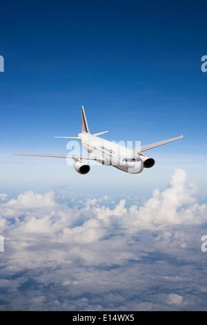 Air France Airbus A318-111 in flight Stock Photo - Alamy