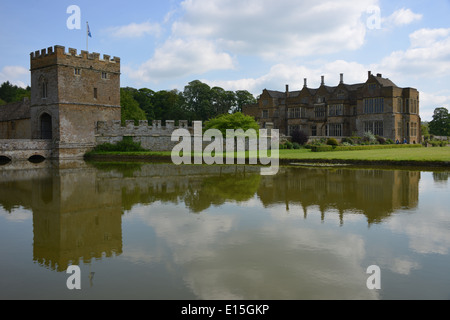 Broughton Castle near Banbury, Oxfordshire Stock Photo