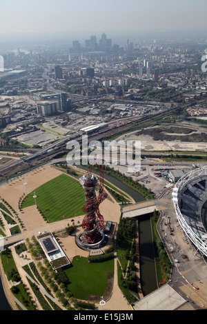 Aerial view of the ArcelorMittal Orbit in the Queen Elizabeth Olympic Park in Stratford, London, UK, Designed by Anish Kapoor Stock Photo