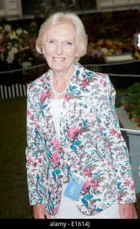 MARY BERRY at the VIP preview day of The Chelsea Flower Show at The Royal Hospital Chelsea on May 19, 2014 in London, England Photo by Brian Jordan Stock Photo