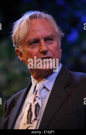 Hay on Wye, Wales UK, 24th May 2014  Richard Dawkins geneticist and author of The Selfish Gene & The God Delusion speaking on the third day of the 2014 Hay Festival, Wales UK Credit:  Zute Lightfoot/Alamy Live News Stock Photo