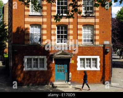 Hurley House in Arnold Circus, Boundary Estate, Bethnal Green, East London, England, UK Stock Photo