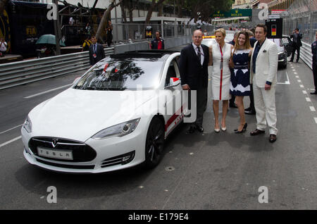 Monte Carlo, Monaco. 25th May, 2014. Albert II, Prince of Monaco and his wife, Charlene, Princess of Monaco ahead of the Monaco Formula 1 Grand Prix, Monte Carlo. Credit:  Kevin Bennett/Alamy Live News Stock Photo