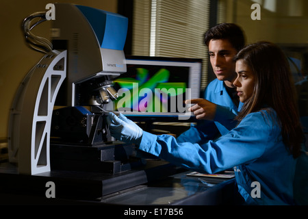 Scientists using an Alicona InfiniteFocus 3D surface measurement device Stock Photo