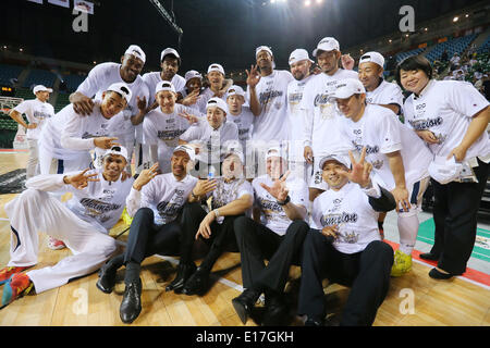 Ariake Coliseum, Tokyo, Japan. 25th May, 2014. Ryukyu Golden Kings team group, MAY 25, 2014 - Basketball : bj-league 2013-2014 Season Playoff Finals, Final Match between Akita Northern Happinets 89-103 Ryukyu Golden Kings at Ariake Coliseum, Tokyo, Japan. © Yusuke Nakanishi/AFLO SPORT/Alamy Live News Stock Photo