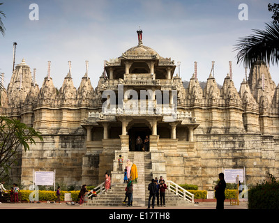 India, Rajasthan, Pali District, Rankpur Jain Temple, visitors at entrance steps Stock Photo