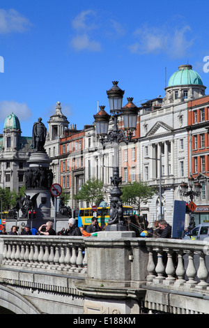 Ireland, Dublin, O'Connell Street, Daniel O'Connel Statue, O'Connel Bridge, Stock Photo