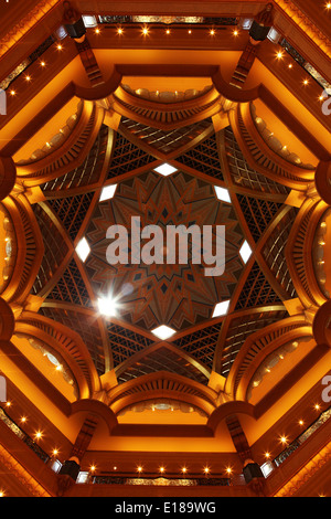 The dome within the lobby area of the Emirates Palace hotel in Abu Dhabi. Stock Photo