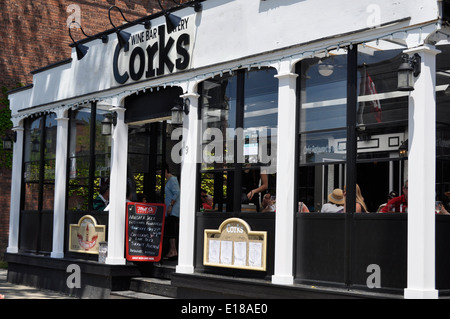 Niagara on the Lake, Corks eatery and wine bar Stock Photo - Alamy