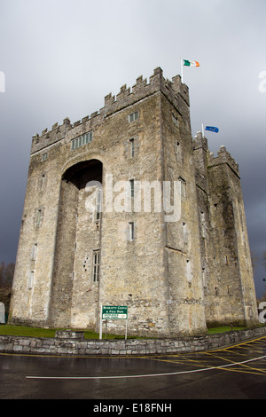 Bunratty castle in County Clare, Ireland Stock Photo