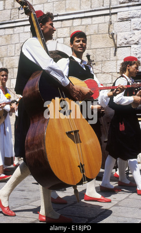 typical musicians, cilipi, dubrovnik area, dalmatia, croatia, europe Stock Photo