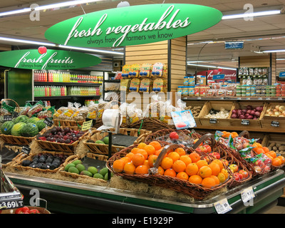 Produce Section Gristedes Grocery Store, NYC, USA Stock Photo