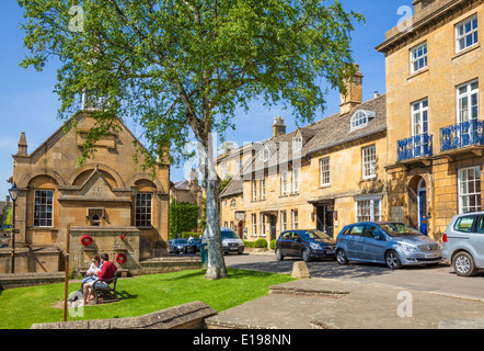 cotswolds village of Chipping Campden High Street with market hall Chipping Campden, The Cotswolds Gloucestershire England UK GB Europe Stock Photo