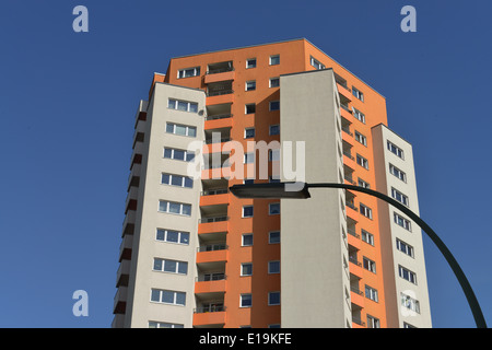 Hochhaus, Magistratsweg, Rudolf-Wissel-Siedlung, Staaken, Spandau, Berlin, Deutschland Stock Photo