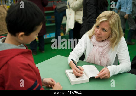 Hay on Wye Wales UK Wednesday 28 May 2014 Children's fiction author Lucy Hawking, daughter of Stephen Hawking, book signing at Hay Festival 2014. Hay on Wye Powys Wales UK Credit:  Jeff Morgan/Alamy Live News Stock Photo