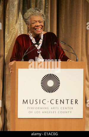 May 28, 2014 - Winston-Salem, North Carolina, U.S. - FILE - MAYA ANGELOU, renowned as a poet, novelist and actress, died this morning at age 86 at her North Carolina home. One of America's leading literary voices, Angelou was best-known for her 1969 memoir I Know Why the Caged Bird Sings. It was the first of seven volumes of autobiography that traced her life from a childhood of abuse and oppression in the Deep South in the 1930s. PICTURED: MAYA ANGELOU is an American poet, memoirist, actress and an important figure in the American Civil Rights Movement. She speaks at the Dorothy Chandler Pavi Stock Photo