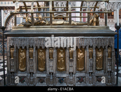 15th-century tomb of Richard Beauchamp, Earl of Warwick, in the Collegiate Church of St Mary at Warwick, England Stock Photo