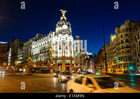 Metropolis Building (Edificio Metropolis) at Night, Madrid, Spain Stock Photo