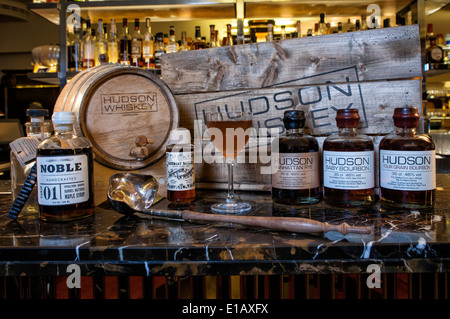 Hudson whisky bartenders kit including box, barrel on a bar top Stock Photo