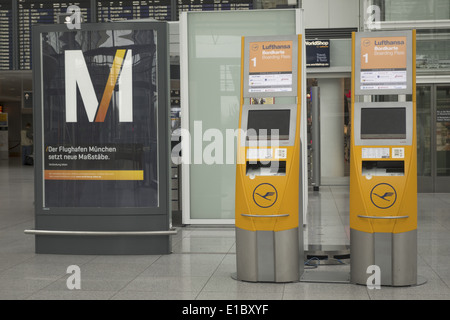 Airport MUC II, Terminal 2, Quick Check-in, München, Bayern, Deutschland, Europa Stock Photo